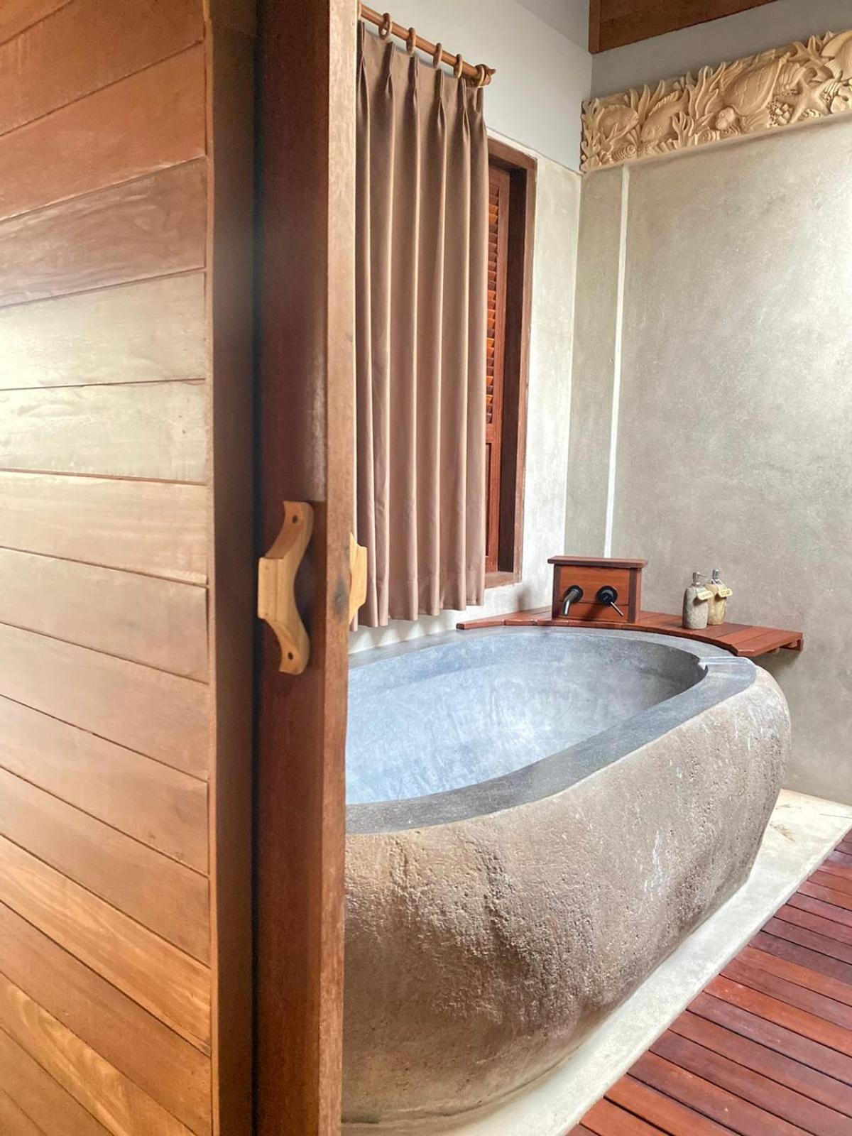 Putra'Lebah Amed Guest House Eksteriør billede