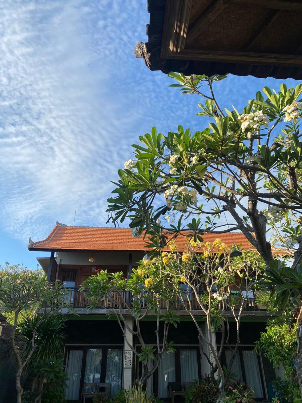 Putra'Lebah Amed Guest House Eksteriør billede